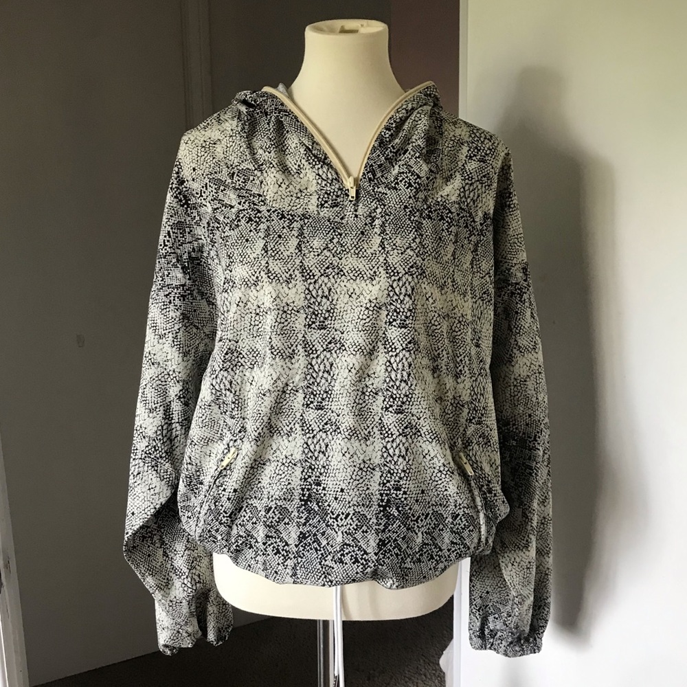Morgan Stewart Sport, windbreaker, hoodie